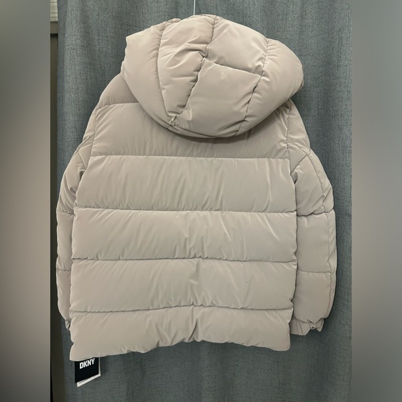 DKNY Women's Down Hooded Puffer Coat Size XSmall Color: Thistle - Picture 6 of 10
